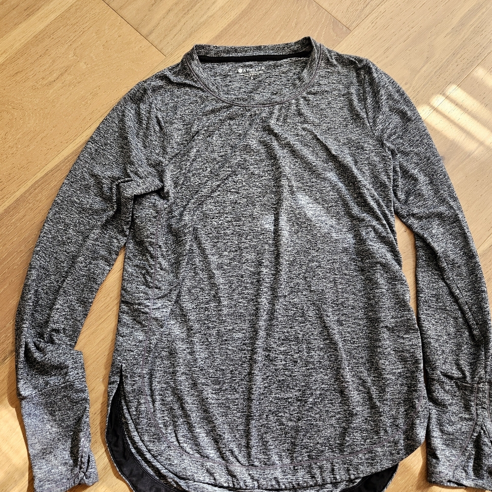 Athleta Long Sleeve Tee, Size Small
